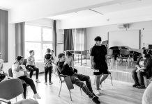 Teatru, muzică și empatie: spectacolul copiilor cu nevoi speciale la Teatrul Basca Timișoara