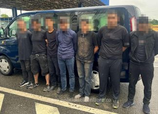 Migranți din Irak și Nepal opriți la frontiera cu Ungaria: șoferii, cercetați pentru trafic de persoane