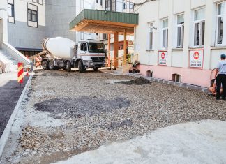 Noul Spital de Copii din Timișoara, aproape de deschidere: lucrări intense la străzile și curtea interioară