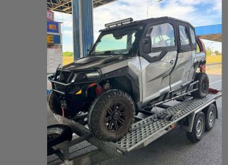 Autoturism furat din Belgia, descoperit la Nădlac pe o platformă tractată de un bulgar