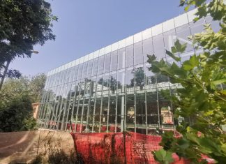 GALERIE FOTO A apărut sticla pe sarcofagul care acoperă fostul manej imperial din Parcul Civic