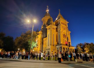 Sute de oameni adunați la Catedrala Mitropolitană în această seară, de ziua Sfântului Ierarh Iosif cel Nou de la Partoș, ocrotitorul Banatului (foto)