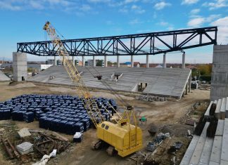 Alfred Simonis: Stadionul „Eroii Timișoarei” trebuie finalizat cât mai repede. CJ Timiș a virat încă 7 milioane de lei pentru finalizarea lucrărilor (video)