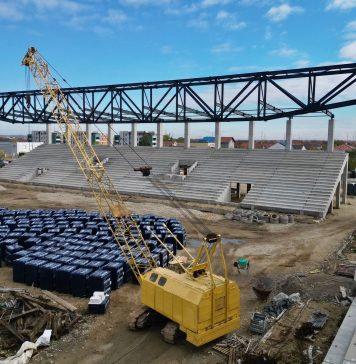 Alfred Simonis: Stadionul „Eroii Timișoarei” trebuie finalizat cât mai repede. CJ Timiș a virat încă 7 milioane de lei pentru finalizarea lucrărilor (video)