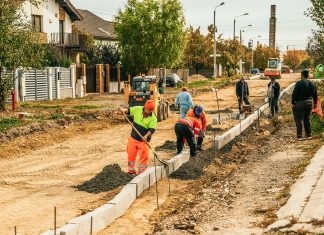Lucrări de infrastructură, piste de biciclete și arbori noi pe străzile din Blașcovici