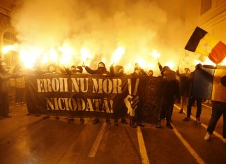 Marșul Eroilor ajunge la ediția 20: Timișoara își onorează eroii Revoluției din 1989