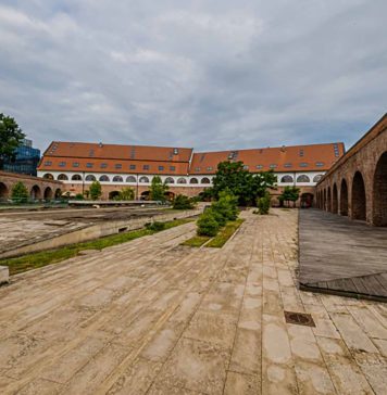 Bastionul Maria Theresia și Conacul Mocioni, finaliste în competiția turistică a anului. Votează și tu pentru județ