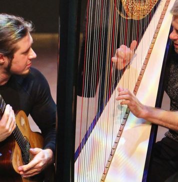 Harpă, chitară și artă vizuală: concertul „Metamorphosis” ajunge la Timișoara