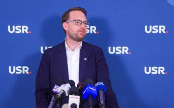 Dominic Fritz atacă PSD: „Au declanșat o criză politică într-un moment critic”