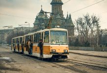 Timiș 2, tramvaiul produs la Timișoara care a devenit simbolul transportului urban din România