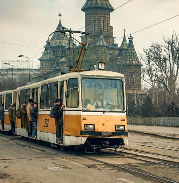 Timiș 2, tramvaiul produs la Timișoara care a devenit simbolul transportului urban din România