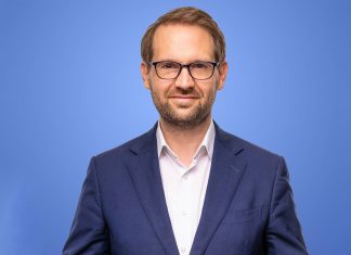 Dominic Fritz critică atacurile la adresa comunității maghiare în contextul crizei politice