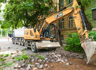 Primăria Timișoara a început transformarea Pieței Corneliu Micloși într-un parc urban (foto)