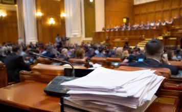 „Amendamentul Fritz”, în centrul unei plângeri penale depuse de USR pentru presupus fals intelectual în Parlament