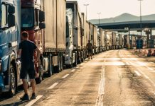 Restricții de circulație pentru automarfarele de peste 7,5 tone în Ungaria