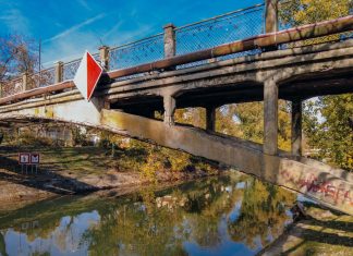 Încep lucrările la Pasarela Îndrăgostiților. Accesul către Parcul Copiilor va fi închis